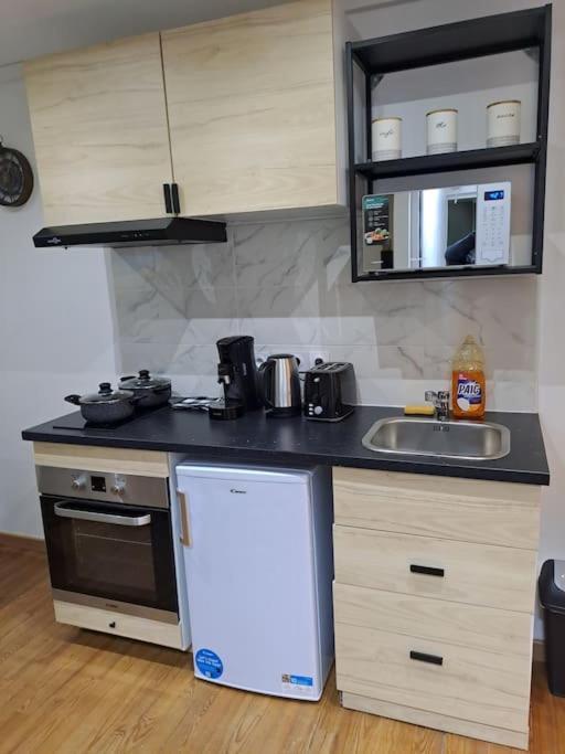Apartamento 24H Course/Moto/ Oasis / Antares Le Mans Exterior foto